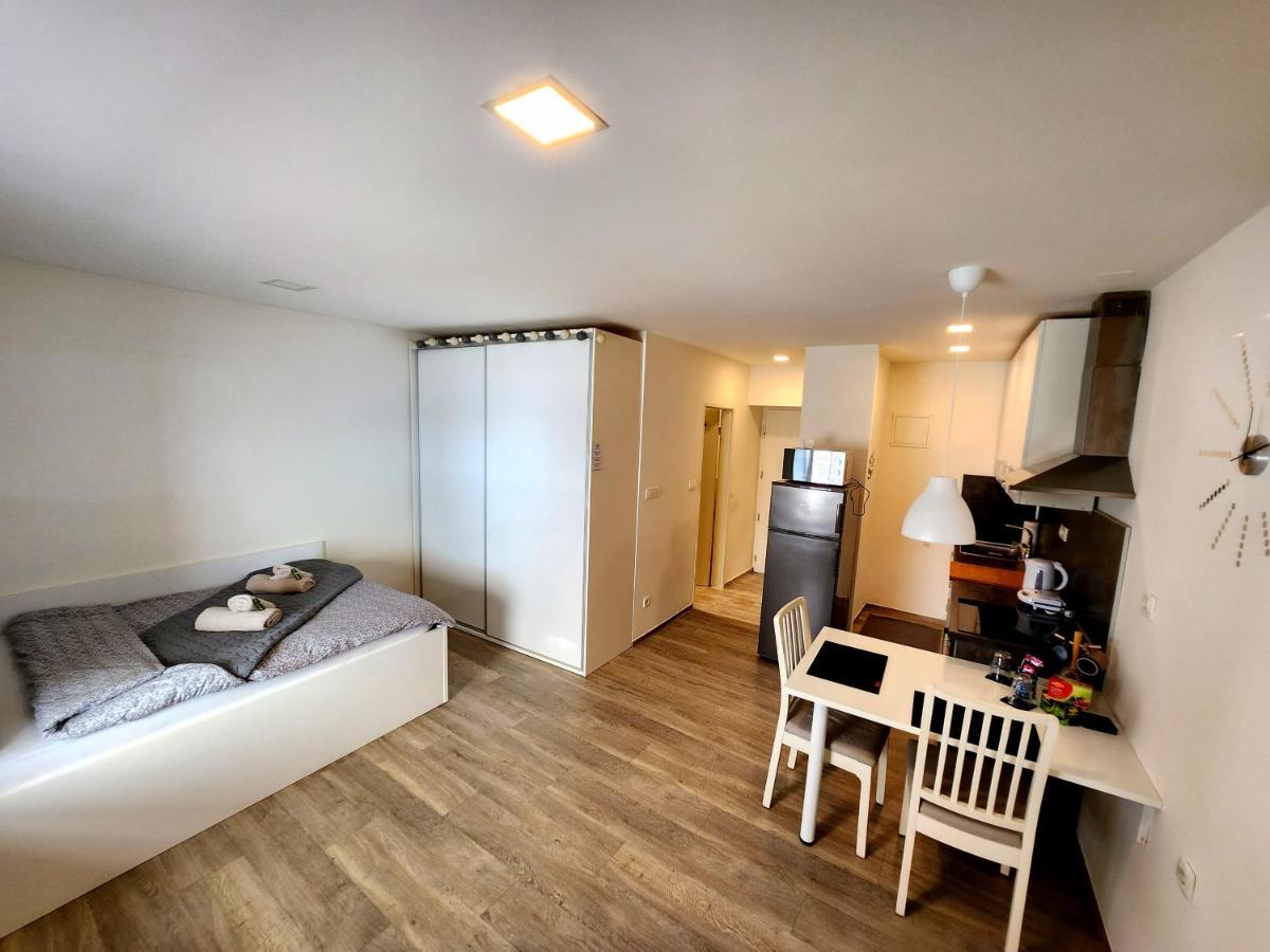 Studio Apartma V8 Marburgo Esterno foto